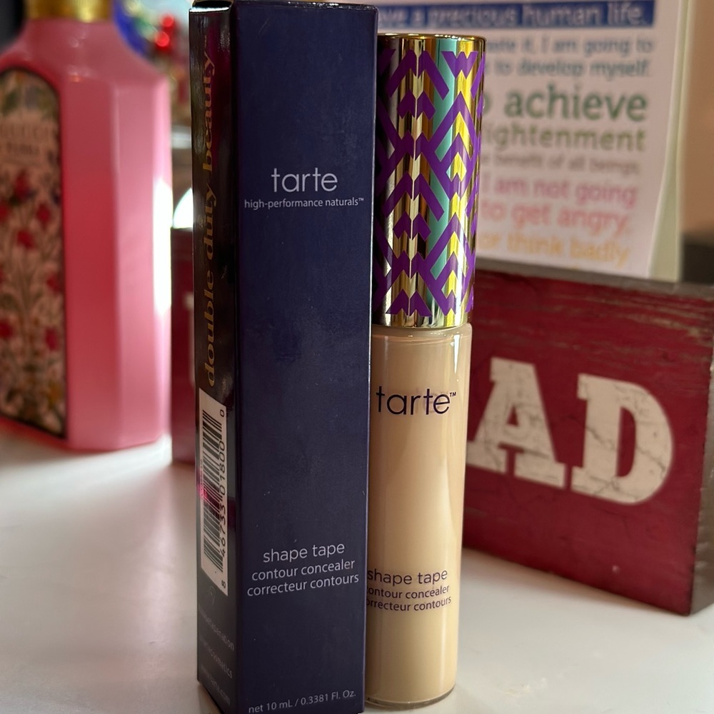 NIB Tarte Shape Tape Concealer
